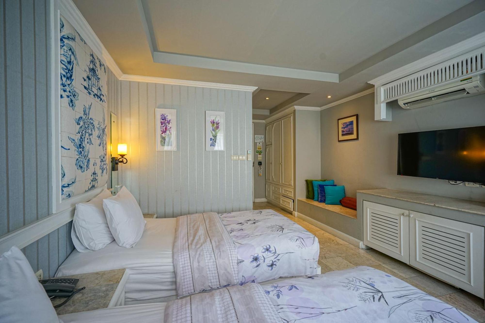 At Pingnakorn Nimman Hotel Chiang Mai Extérieur photo