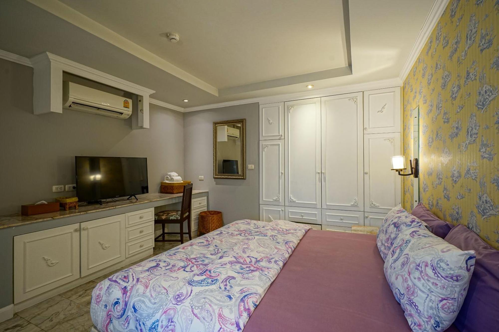 At Pingnakorn Nimman Hotel Chiang Mai Extérieur photo